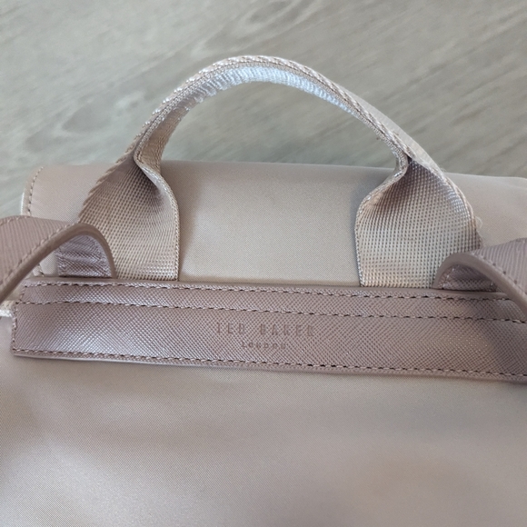Ted Baker London Naaommi Nylon Pale Pink Backpack EUC! - Picture 5 of 9